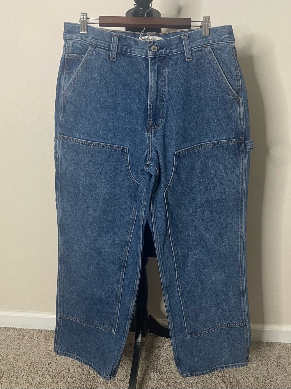 Abercrombie & Fitch Women’s Curve Love Mid Rise Slouchy Fit Carpenter Jeans 31